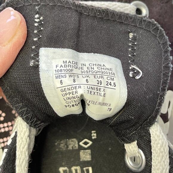 Rare Chucks Chucks Chucks Low Top All Stars‎ Men's 6; Women's 8 Black and White - Picture 5 of 5